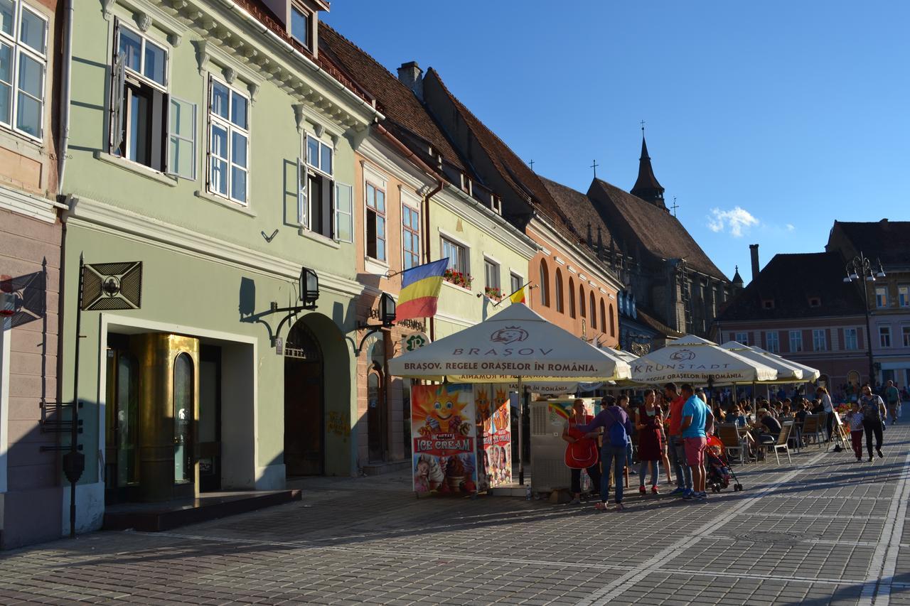 Casa Krone - Piata Sfatului Brasov Bagian luar foto