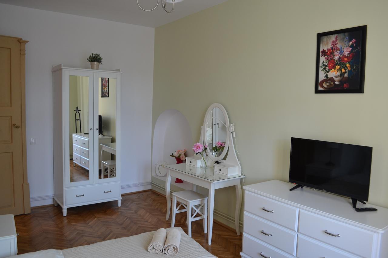 Casa Krone - Piata Sfatului Brasov Bagian luar foto