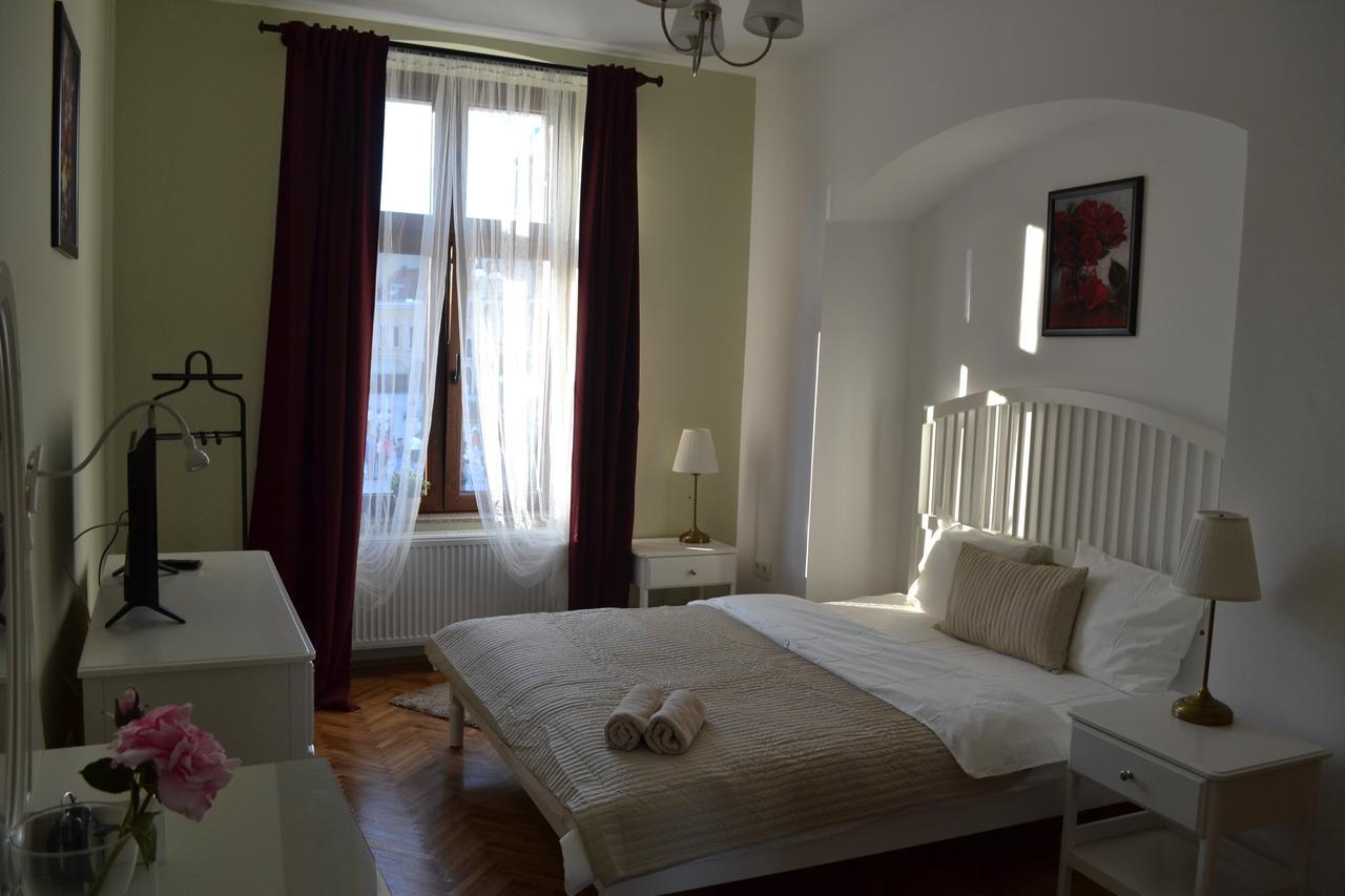 Casa Krone - Piata Sfatului Brasov Bagian luar foto