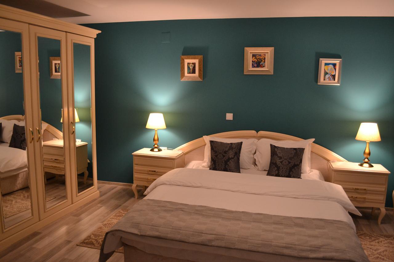 Casa Krone - Piata Sfatului Brasov Bagian luar foto