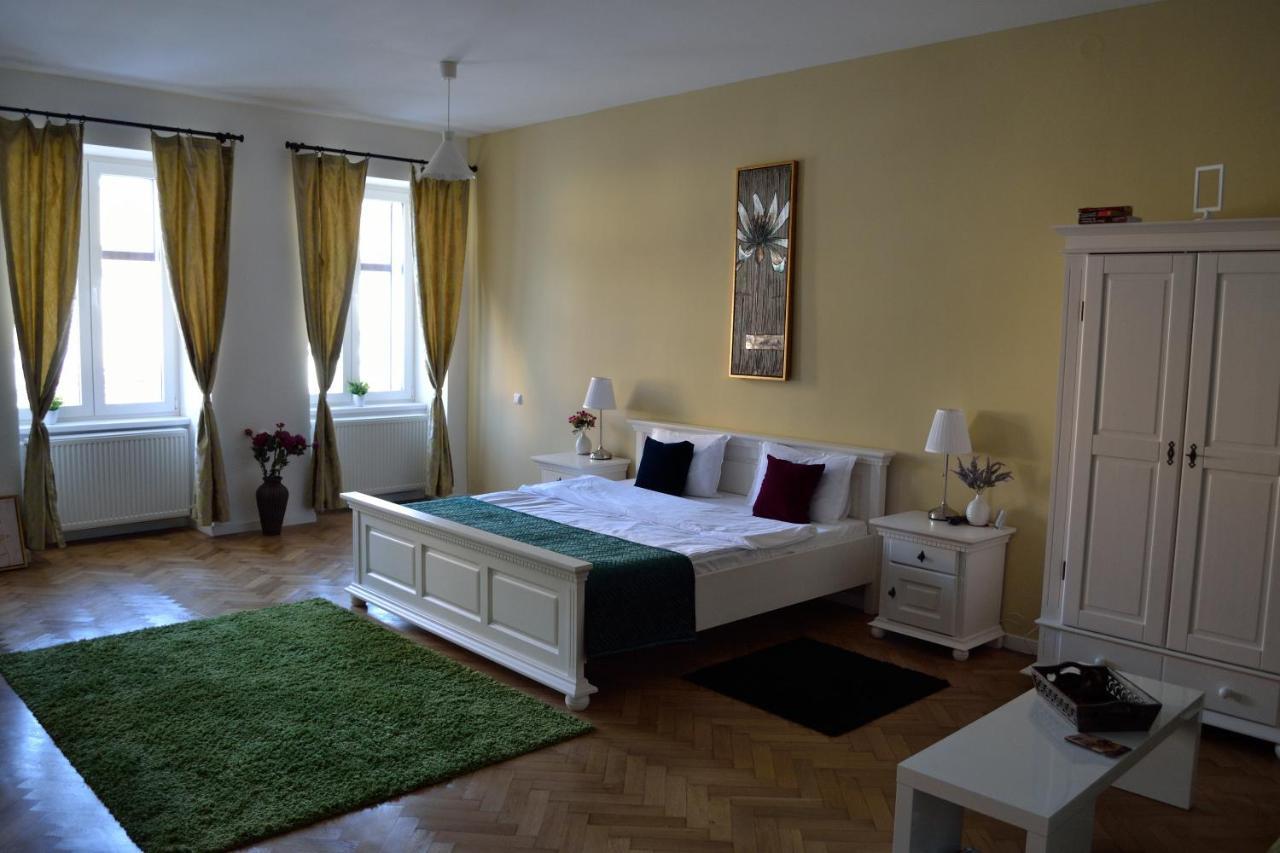 Casa Krone - Piata Sfatului Brasov Bagian luar foto
