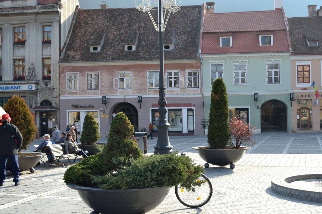Casa Krone - Piata Sfatului Brasov Bagian luar foto