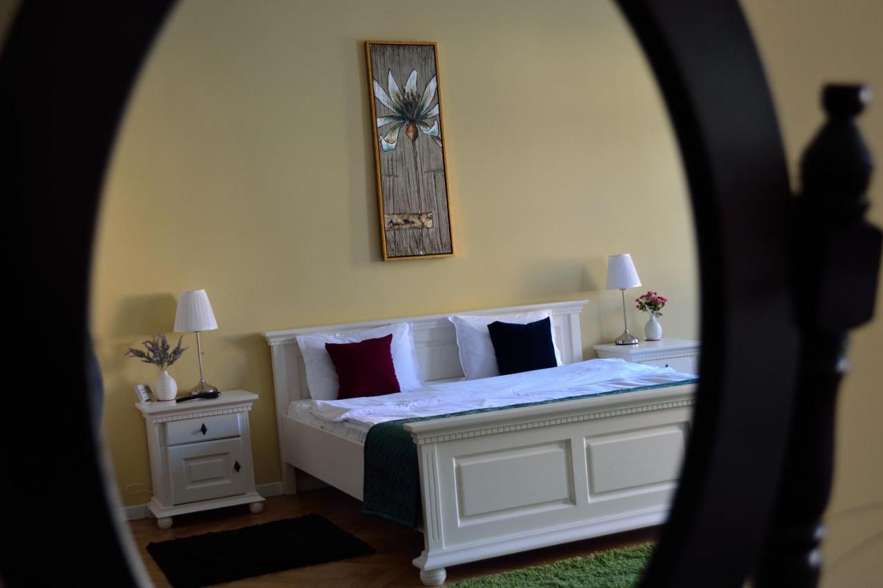 Casa Krone - Piata Sfatului Brasov Bagian luar foto