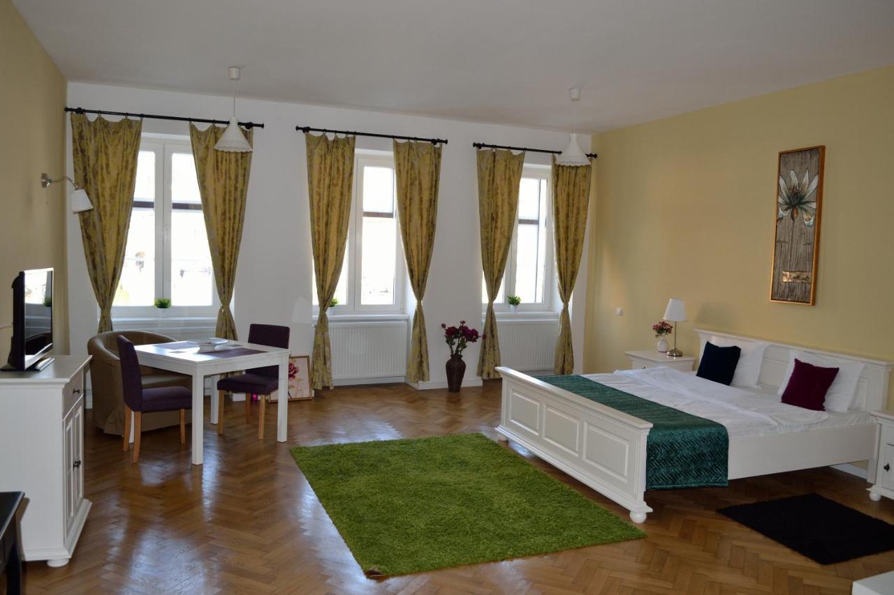 Casa Krone - Piata Sfatului Brasov Bagian luar foto